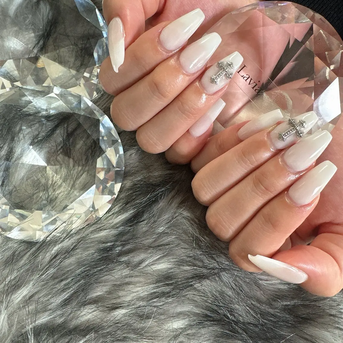ネイル lavia🖤 ayumiのネイルデザイン