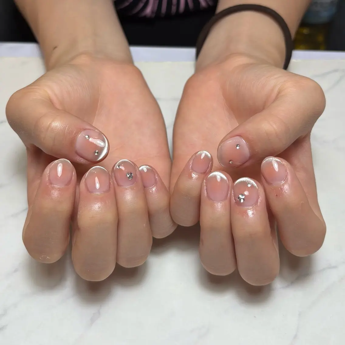 ネイル チークネイル オレンジ 💫 さりのネイルデザイン