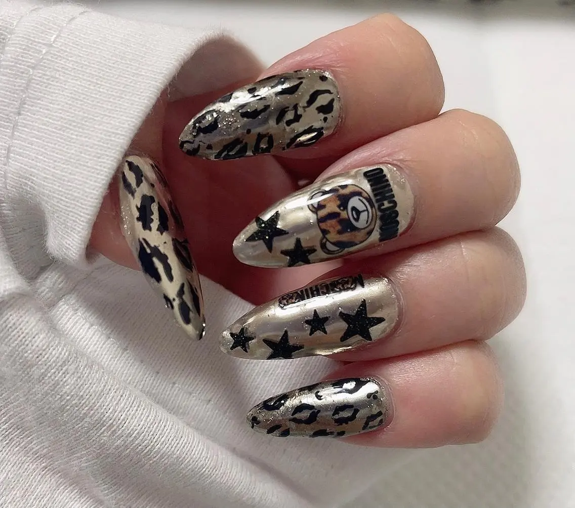 ネイル ミラーネイル 🌙🫧CHARME (RUKA)🦋🫧のネイルデザイン