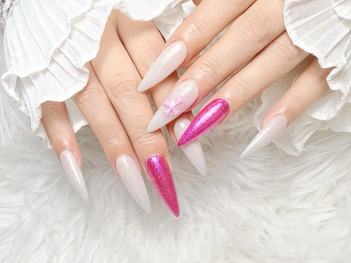 ネイル アートネイル チークネイル 長さ出し フラワーネイル フレンチネイル NEW NAIL 池袋のネイルデザイン