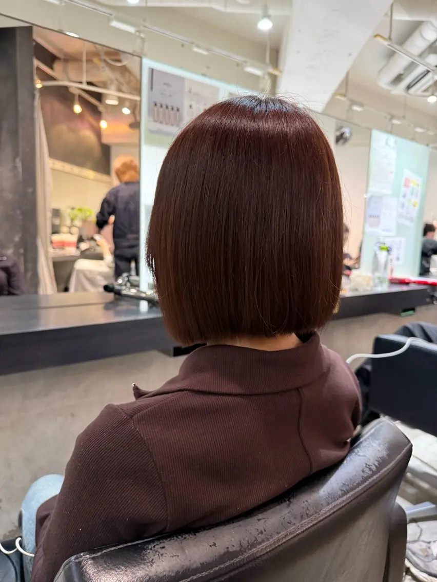 ショート ボブ 🌈レイヤーカット/ ハイトーン🌈タクマのヘアスタイル
