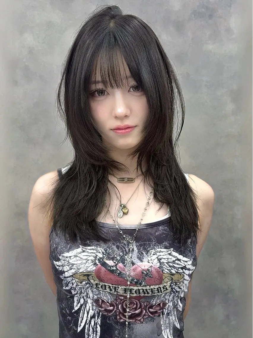 セミロング ボブ くびれヘア ハッシュカット 髪質改善 韓国風ヘア カット ヘアカラー 髪質改善 似合わカットTodaのヘアスタイル