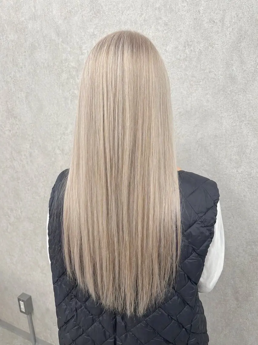 ロング カラー ヘアカラー トリートメント ヘッドスパ 【店長】ブリーチ指名 No.1戸塚優思のヘアスタイル