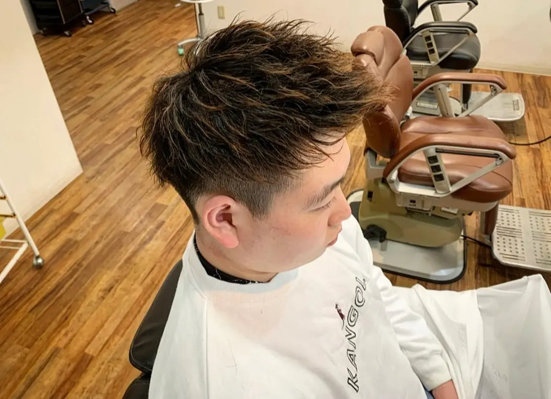 ショート パーマ 綾田 一蔵のヘアスタイル