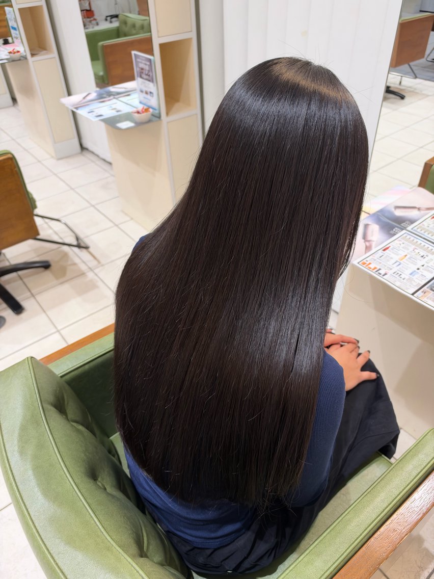 ロング 縮毛矯正 ふかや まりかのヘアスタイル