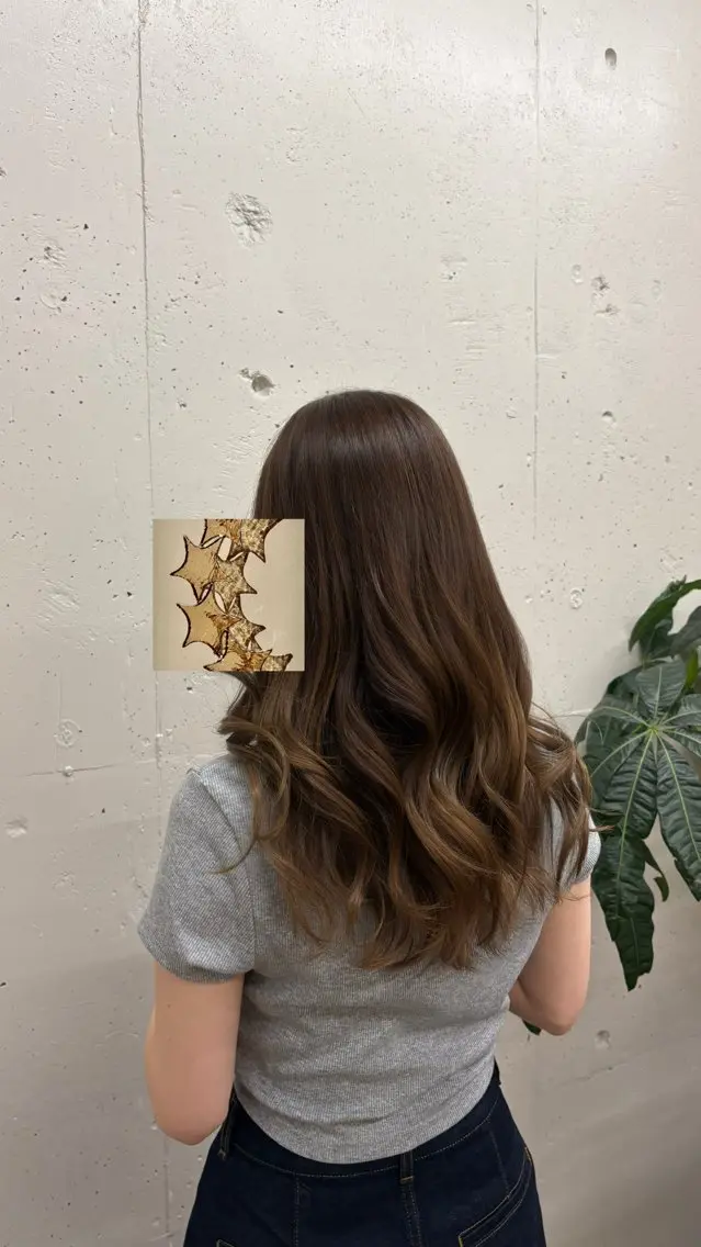ロング カラー ベージュカラー ブラウンカラー ブラウンベージュ "MIoKI"_ YUCCA eluaのヘアスタイル
