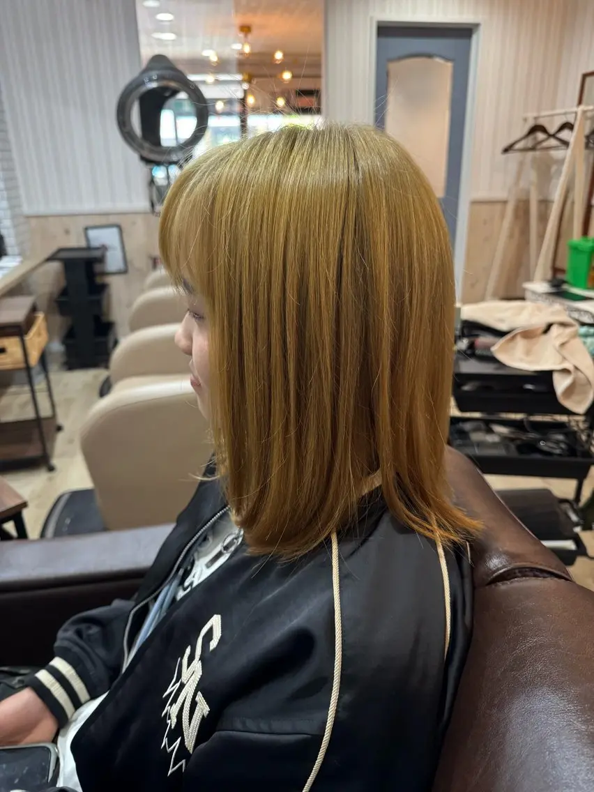 セミロング カラー ブリーチ ダブルカラー グラデーションカラー 樋口 まさみのヘアスタイル