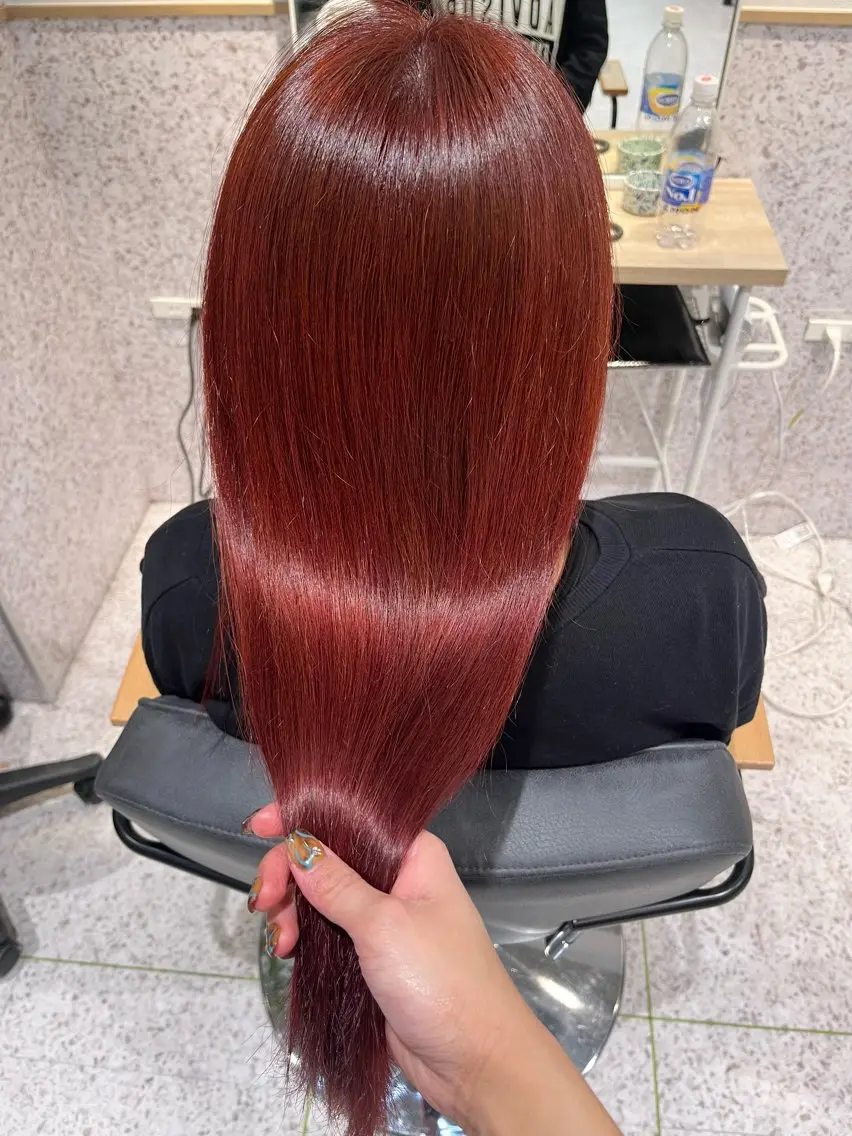 ロング カラー ブリーチ ダブルカラー イヤリングカラー ハイトーンカラー インナーカラー ヘアカラー トリートメント 髪質改善&艶カラー/ ほんだあみ (♡)のヘアスタイル