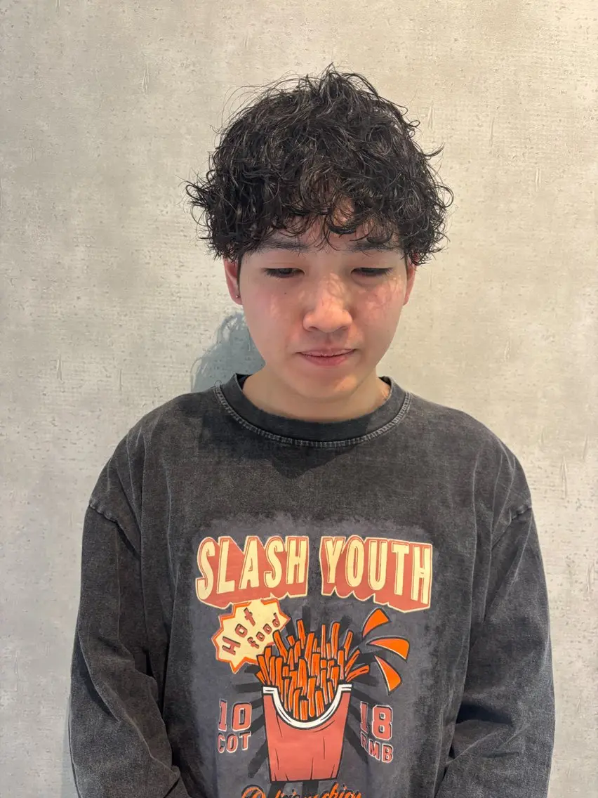 ショート パーマ メンズ 波巻きパーマ カット パーマ 宮嶋 勇輔のヘアスタイル