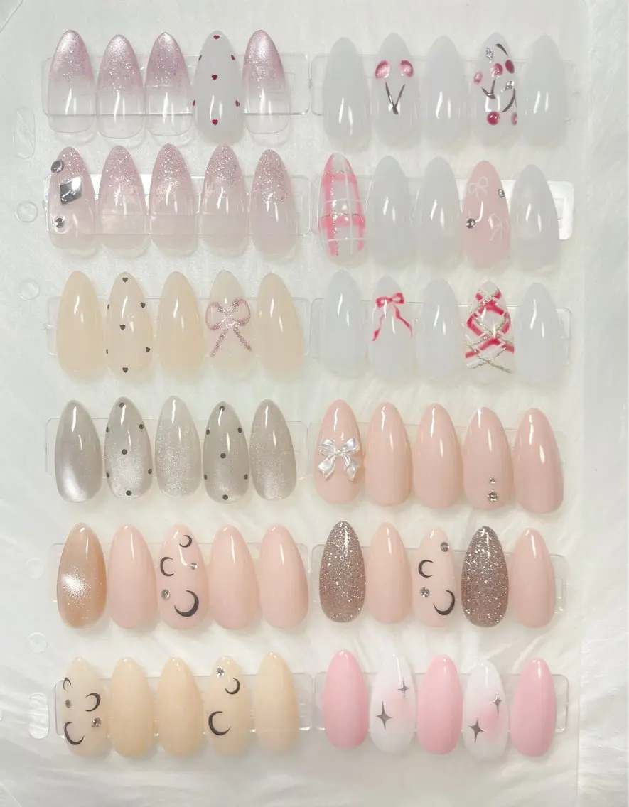 定額ネイル(ちょい盛りコース)※オフ無しの写真