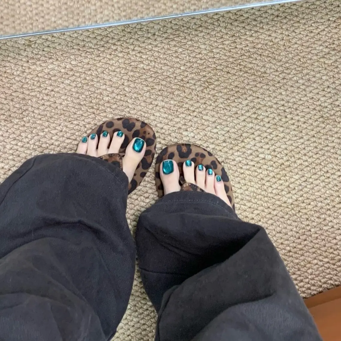 ネイル フットネイル ENSalon 愛佳のネイルデザイン