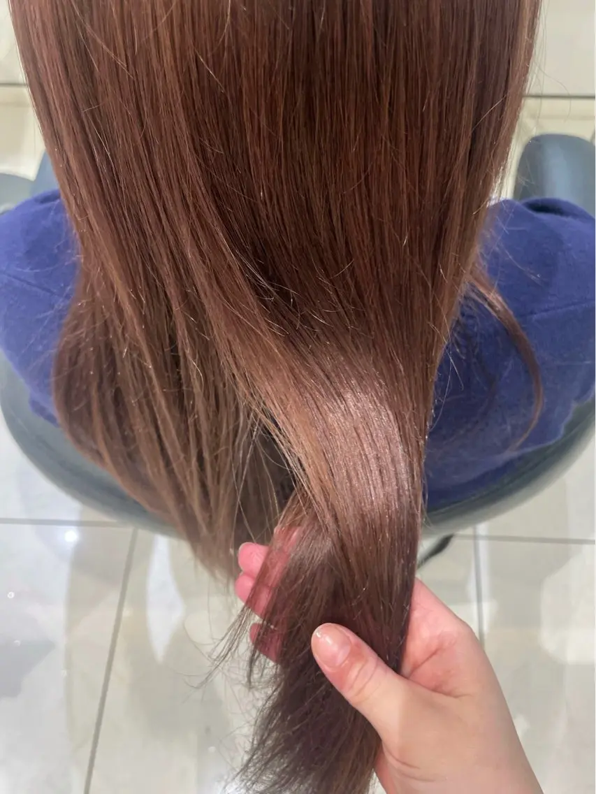 ロング カット ヘアカラー 秋山 智香のヘアスタイル