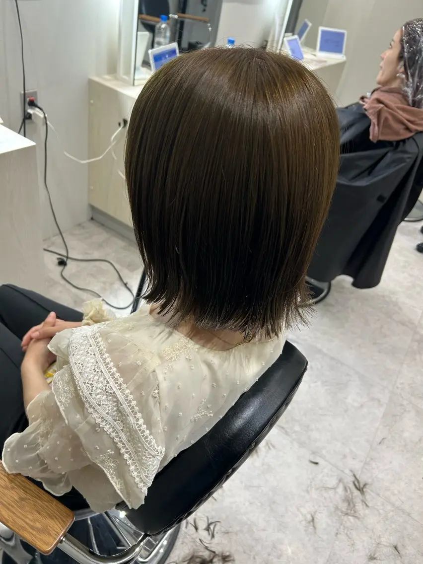 ミディアム カラー ヘアアレンジ ベージュカラー ブリーチ ダブルカラー ブリーチなしカラー オリーブベージュ ヘアカラー ボブ /ニュアンス/ satomi🧸💖のヘアスタイル