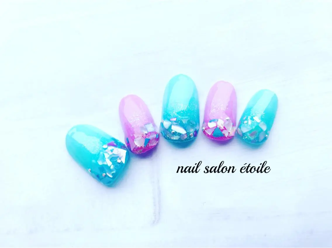 ネイル ブルー ジェルネイル グラデーション ラメ(グリッター) ピンク ハンドネイル nail salon étoileのネイルデザイン