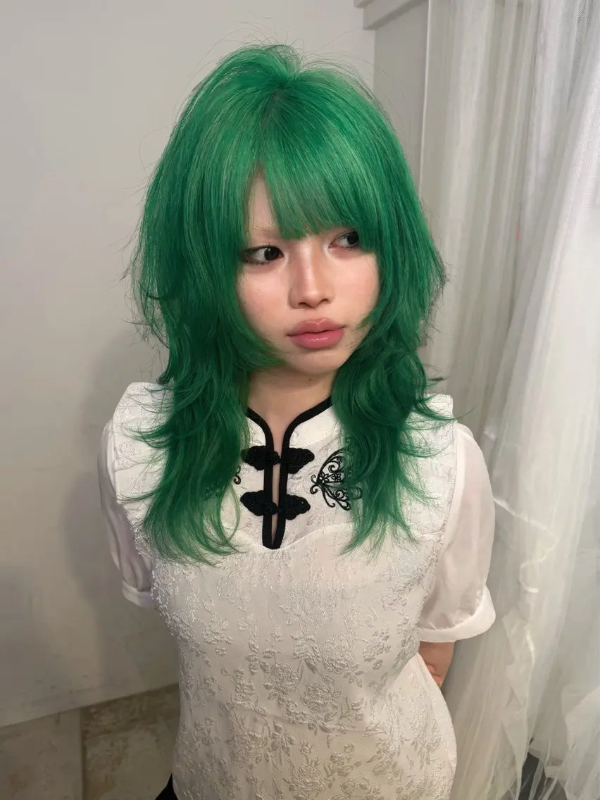 セミロング カラー ヘアカラー トリートメント ヘッドスパ ヘアセット HARUNA/原宿/ デザイン/カットのヘアスタイル