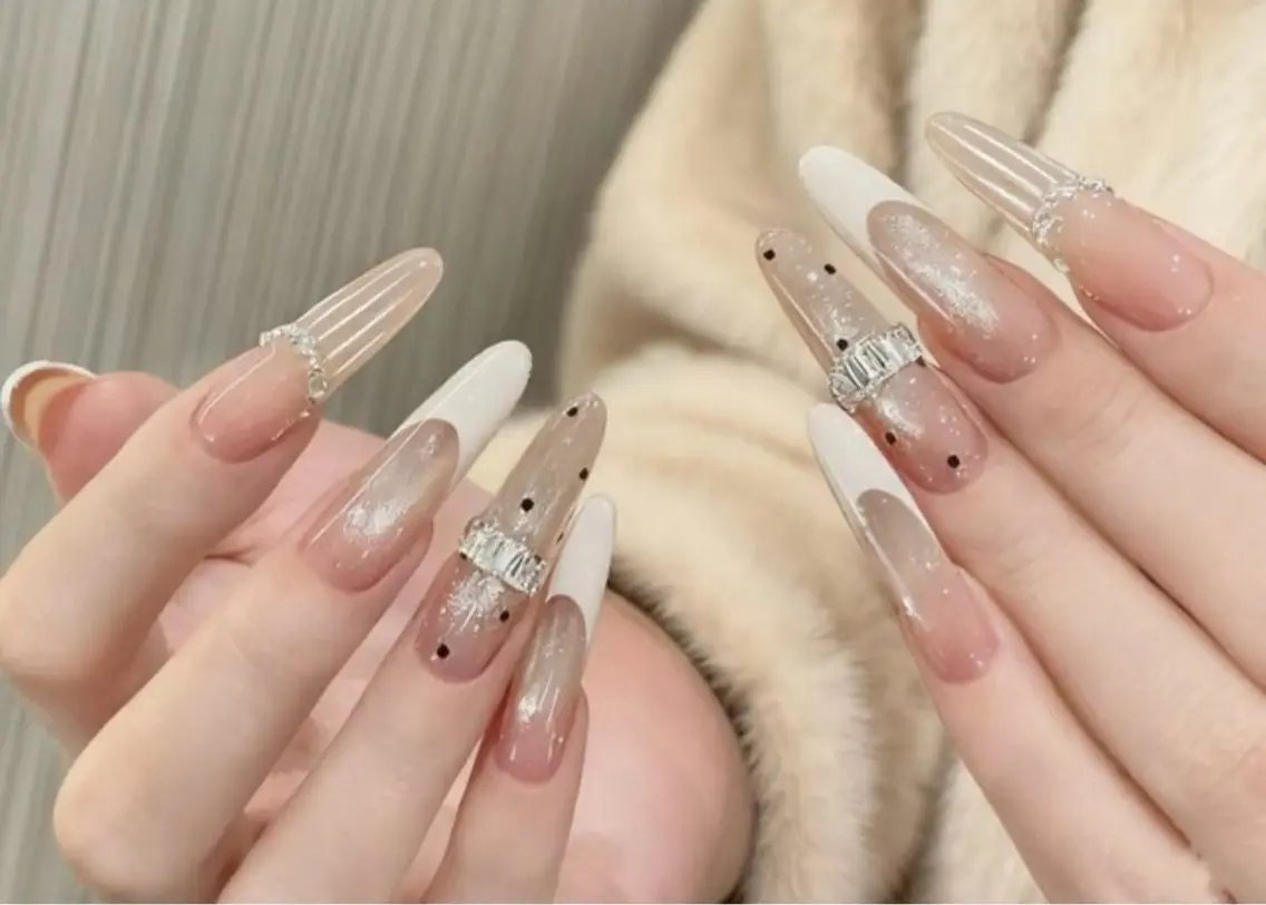 ネイル Lucky nail 小林和希のネイルデザイン