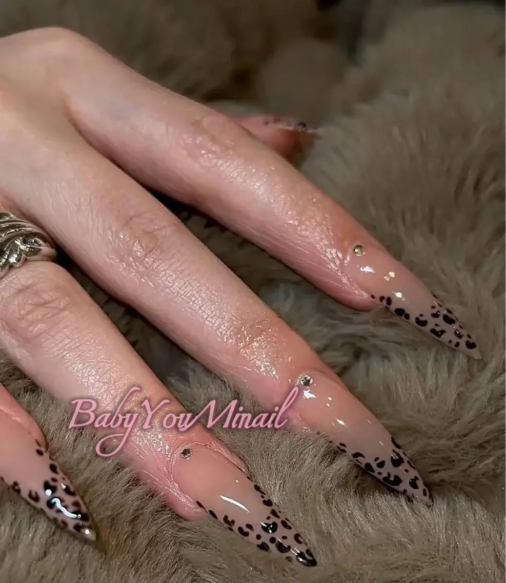 ネイル オーロラネイル チークネイル 成人式 フットネイル フレンチネイル ハンドネイル BabyYouMi nailのネイルデザイン