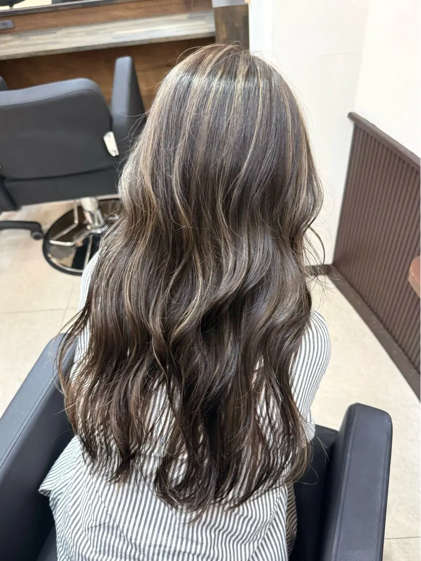 ロング カラー ハイライトカラー ハイライト 宮嶋 蓮のヘアスタイル