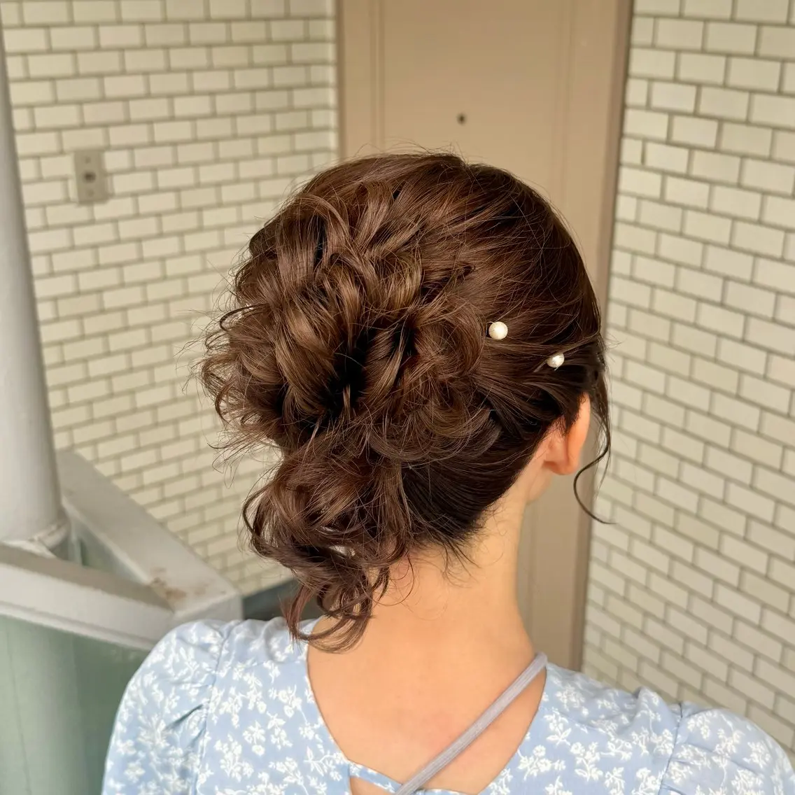 セミロング ヘアアレンジ お団子ヘア 結婚式・ブライダル デート ヘアセット 褒められヘアメイク /‎ボブ女子🐶みおのヘアスタイル