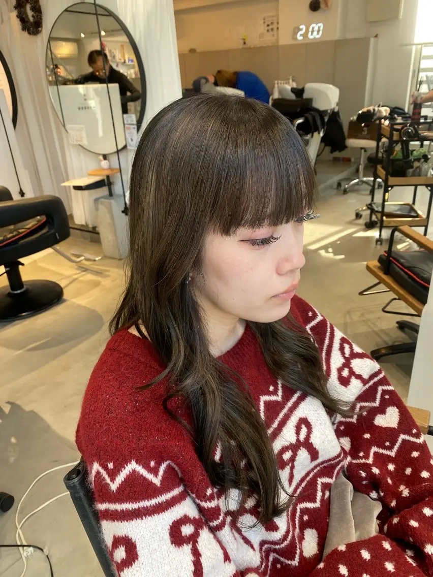 ロング カラー APREKO 葵のヘアスタイル