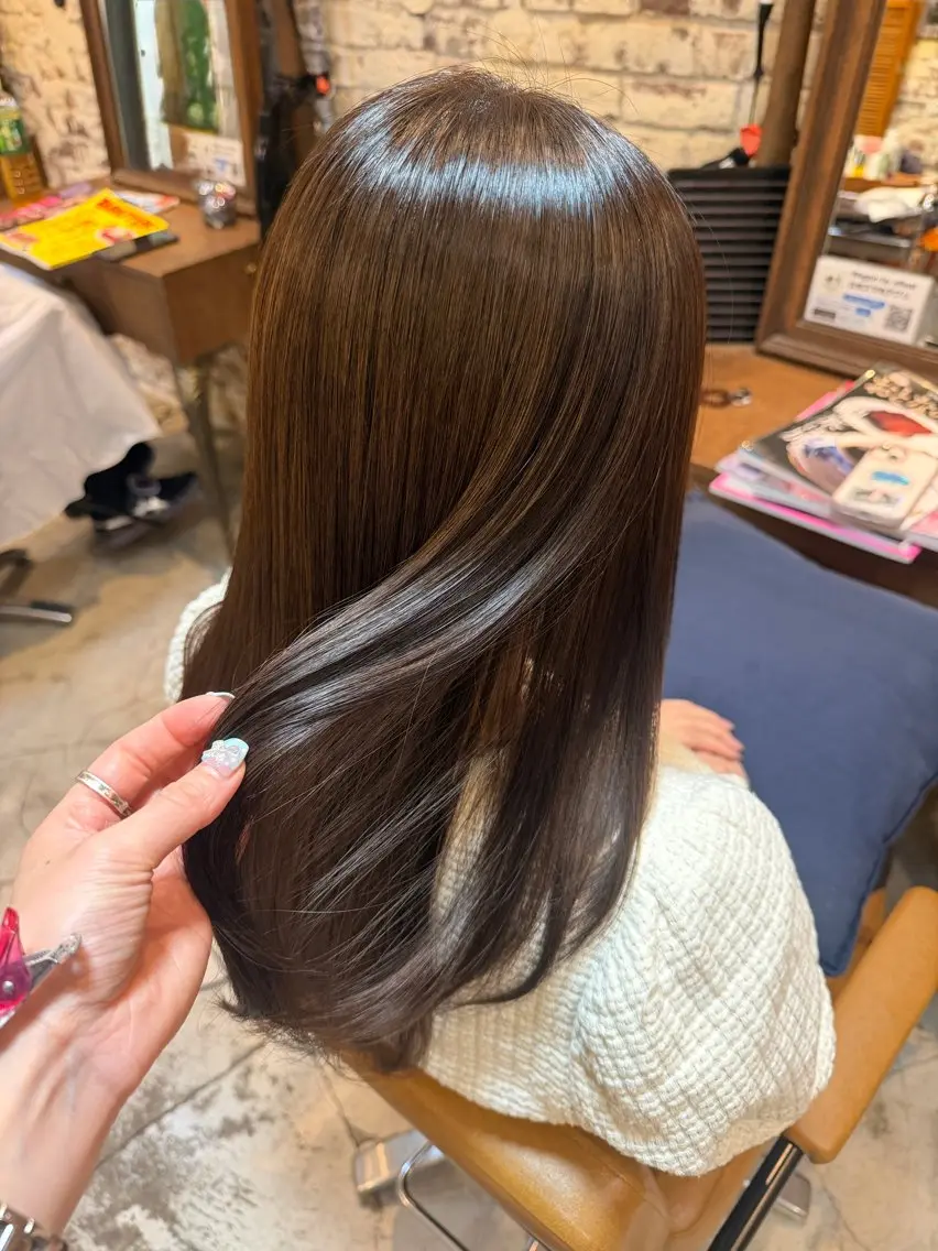 ロング カラー ブラウンカラー ラベンダーカラー 髪質改善 トリートメント カット ヘアカラー トリートメント 七井 香奈 (なないかな)のヘアスタイル