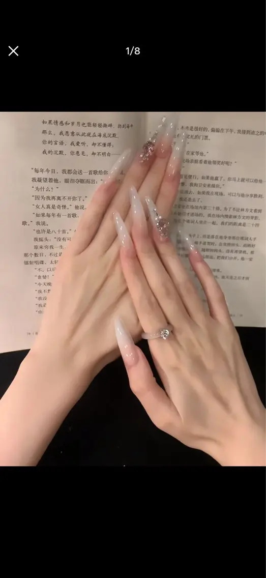 ネイル Sunny nail メナのネイルデザイン