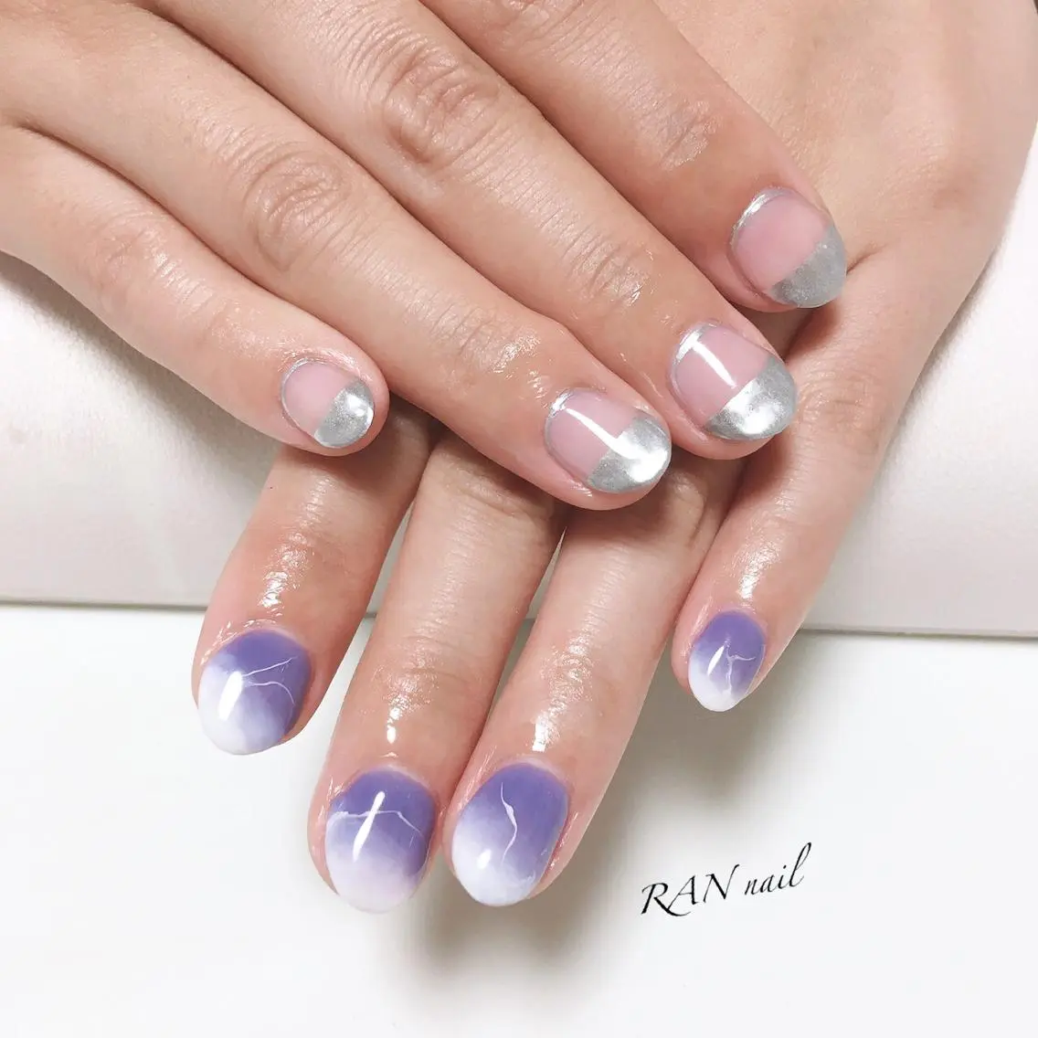 ネイル フットネイル フレンチネイル グラデーション パープル ハンドネイル フットネイル RAN nailのネイルデザイン