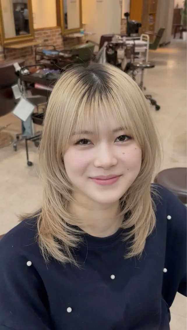 セミロング 顔周りカット ハッシュカット 韓国風ヘア レイヤーカット カット トリートメント &.越冨 レイヤー/ 顔周り特化/髪質改善のヘアスタイル