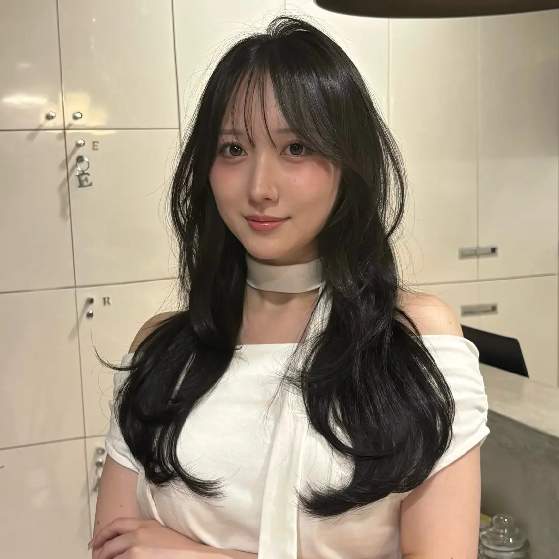 ロング くびれヘア レイヤーカット 小顔カット SHUN/ レイヤーカットのヘアスタイル
