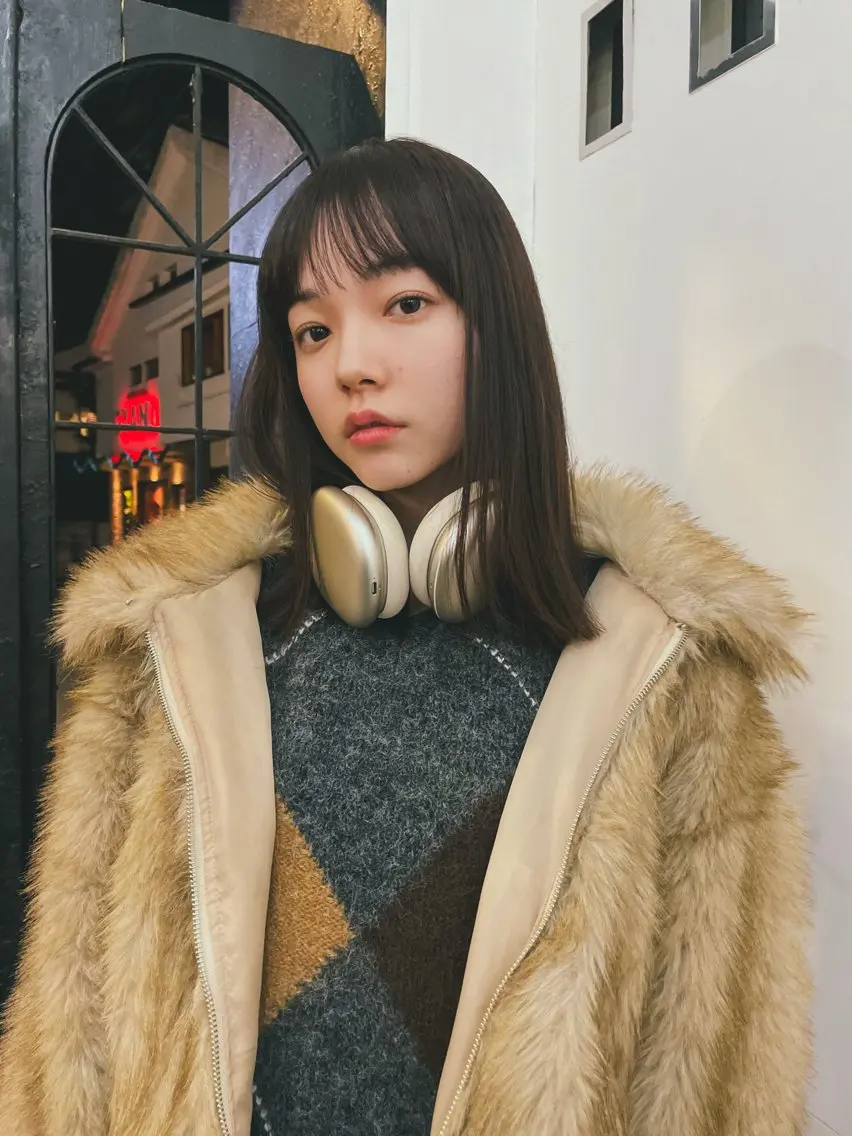 セミロング カラー 前田 雄のヘアスタイル
