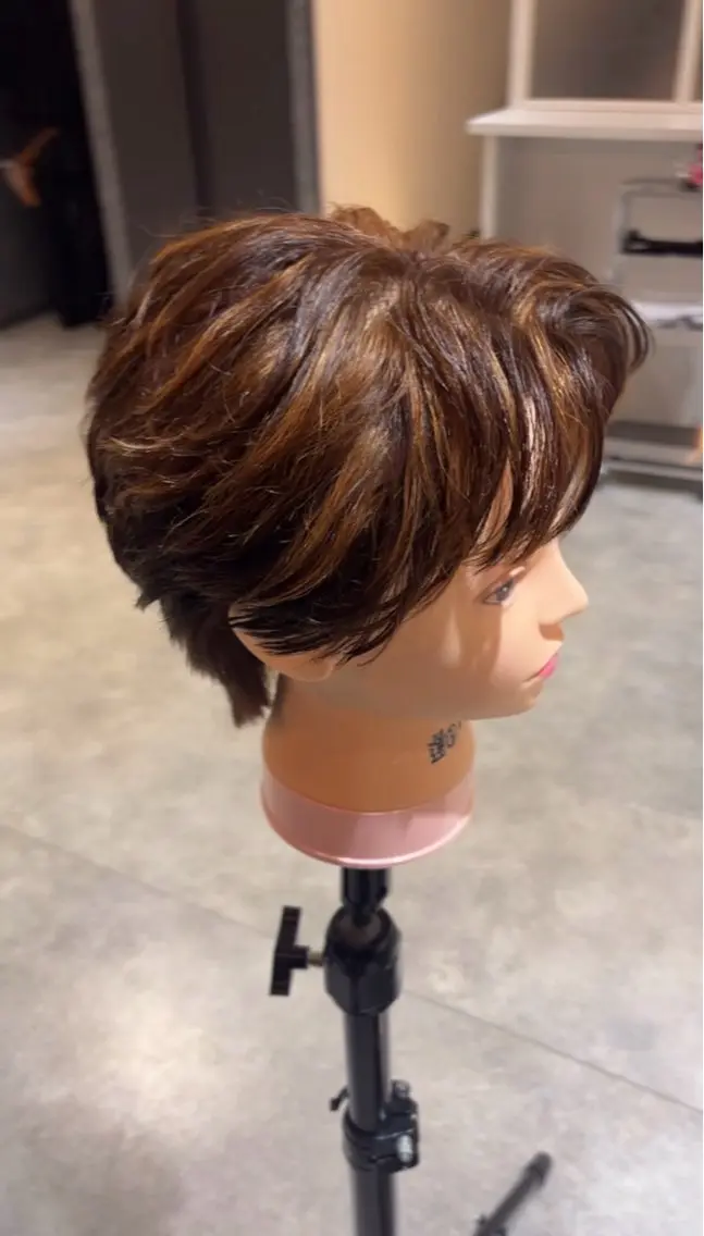 ミディアム パーマ メンズ 秋山 真央のヘアスタイル