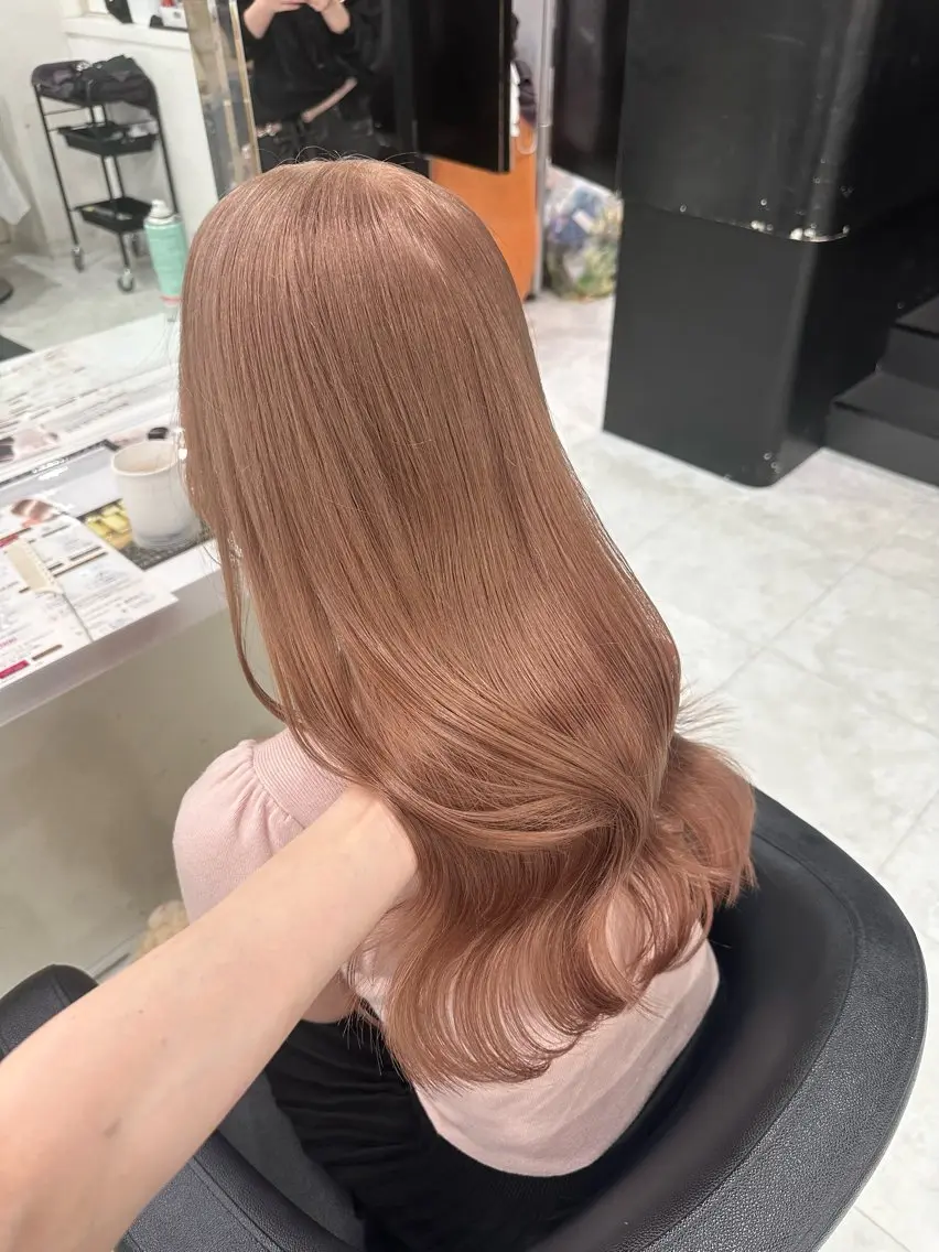 ロング ヘアカラー ヘッドスパ ヘアセット 韓国ガーリー🤍ハイ トーン🤍Ayanaのヘアスタイル