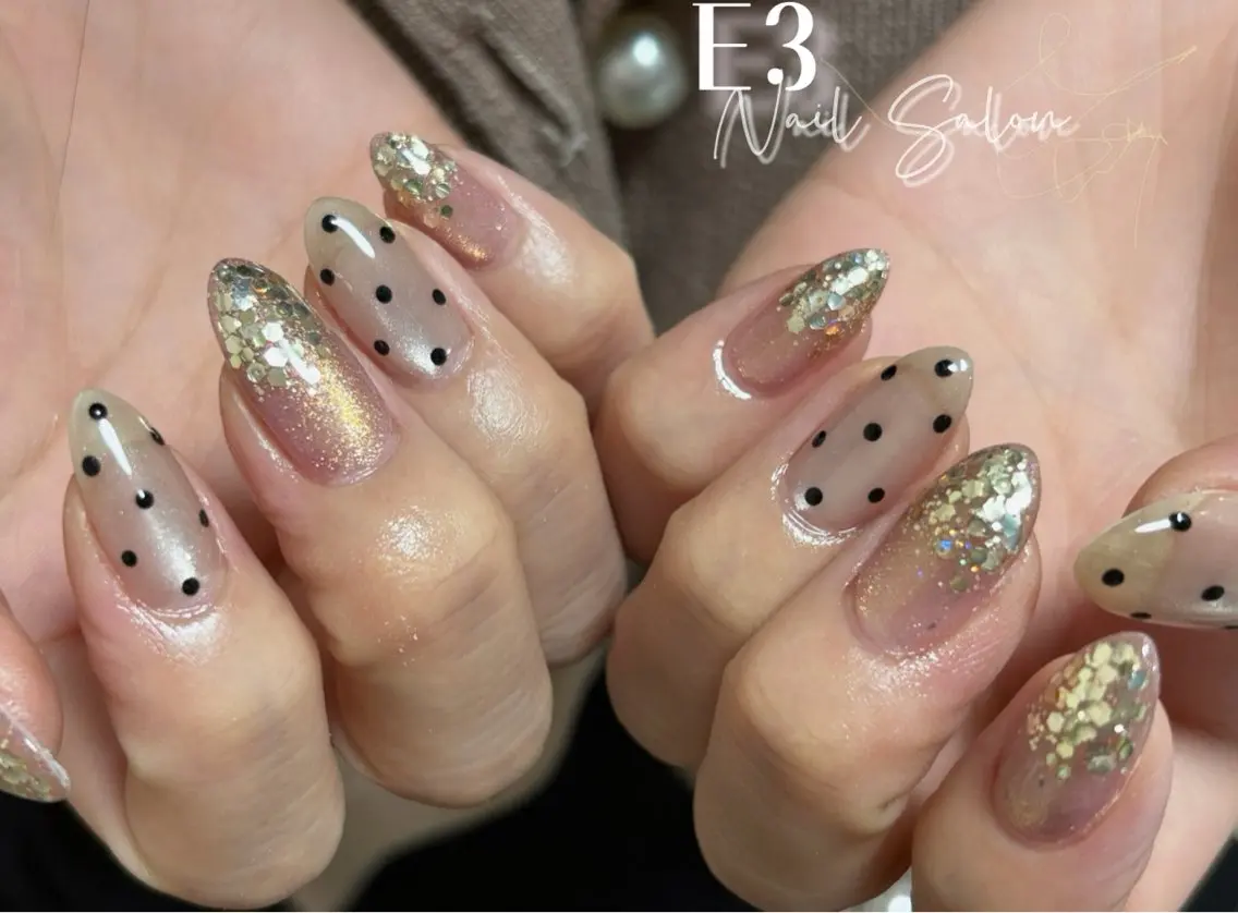 ネイル 桜ネイル フレンチネイル ジェルネイル ガラスフレンチ グラデーション ハンドネイル E3 Nail Salonのネイルデザイン