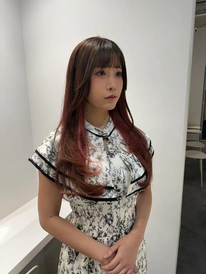 ロング カラー レイヤーカット カット ヘアカラー パーマ 縮毛矯正 トリートメント ヘアセット 縮毛矯正/KEI/ ブリーチ縮毛矯正のヘアスタイル