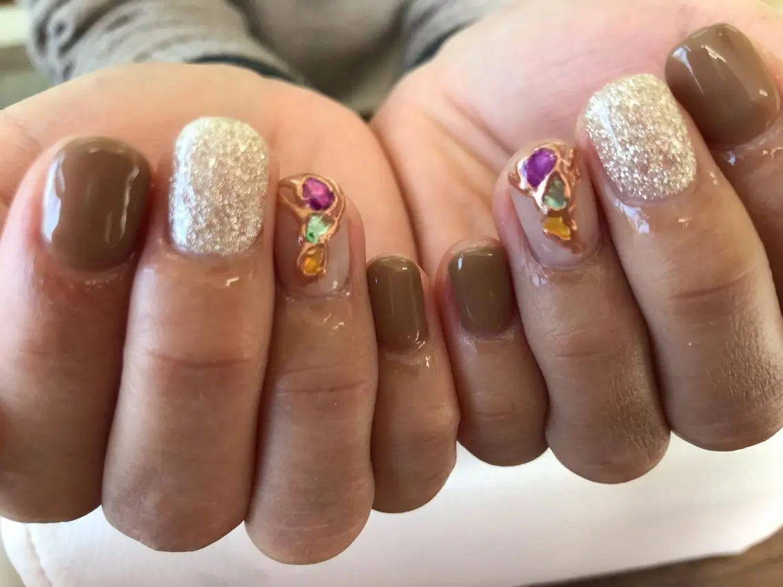 ショート nails' it...のネイルデザイン
