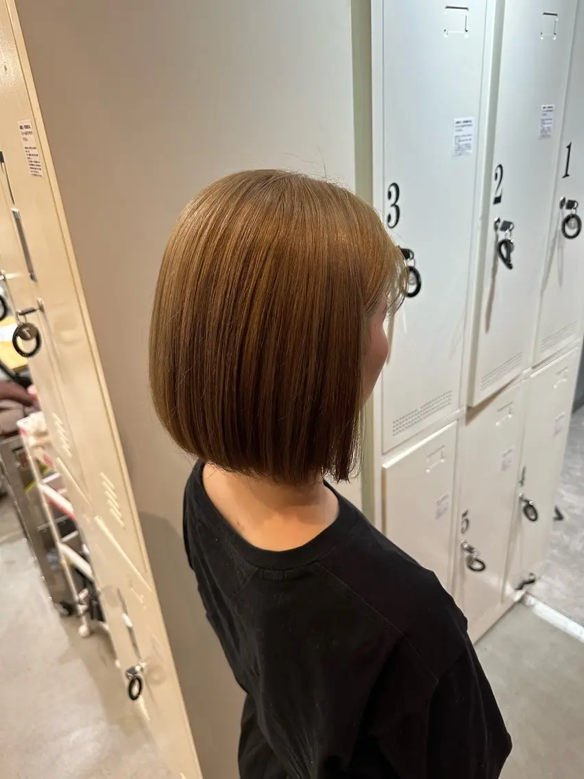 ショート カラー ベージュカラー ブリーチ ケアブリーチ ボブ 似合わせカット カット ヘアカラー トリートメント 平日オススメ✨ コスパ&タイパ✨山下のヘアスタイル
