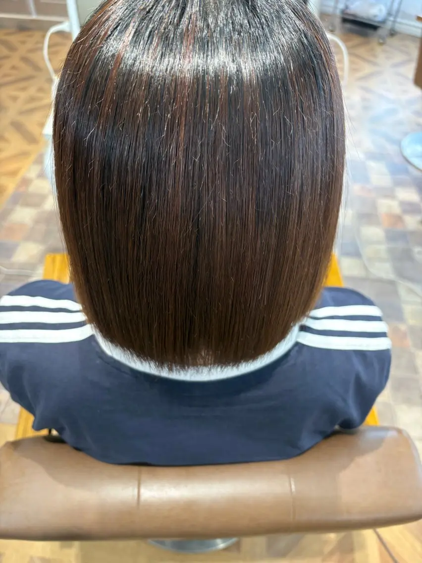 ミディアム 縮毛矯正 縮毛矯正 鶴田 麗乃のヘアスタイル