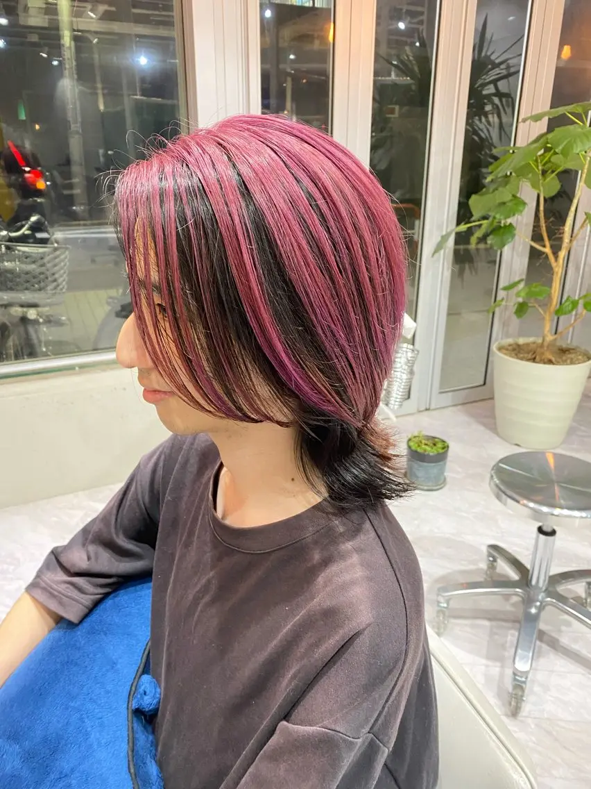 ミディアム カラー メンズ メンズブリーチ メンズウルフカット ベージュカラー ブリーチ ピンクカラー Riganuts王子 Hayato✂︎のヘアスタイル