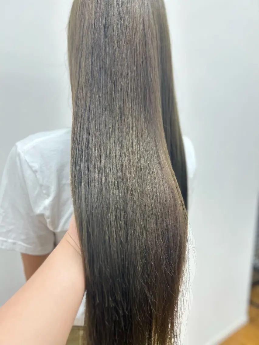 ロング カラー カット ヘアカラー flag hair レイナのヘアスタイル