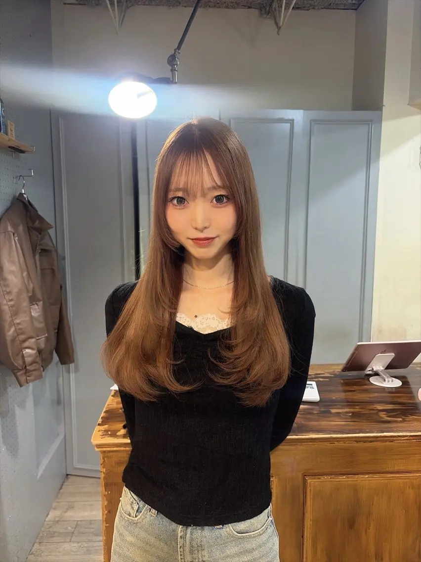 ロング ヘアカラー 💜🦋 COCONA🦋💜のヘアスタイル
