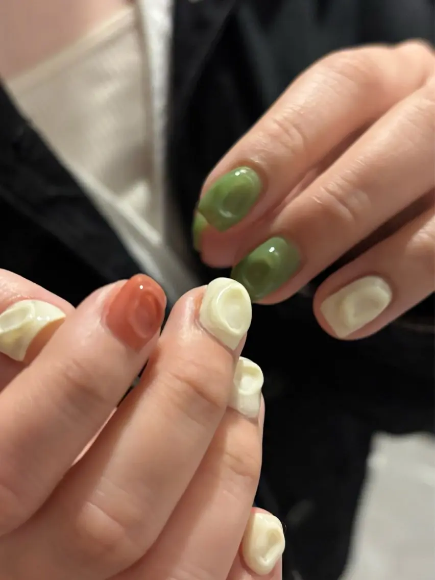 ネイル Manon Tomiのネイルデザイン