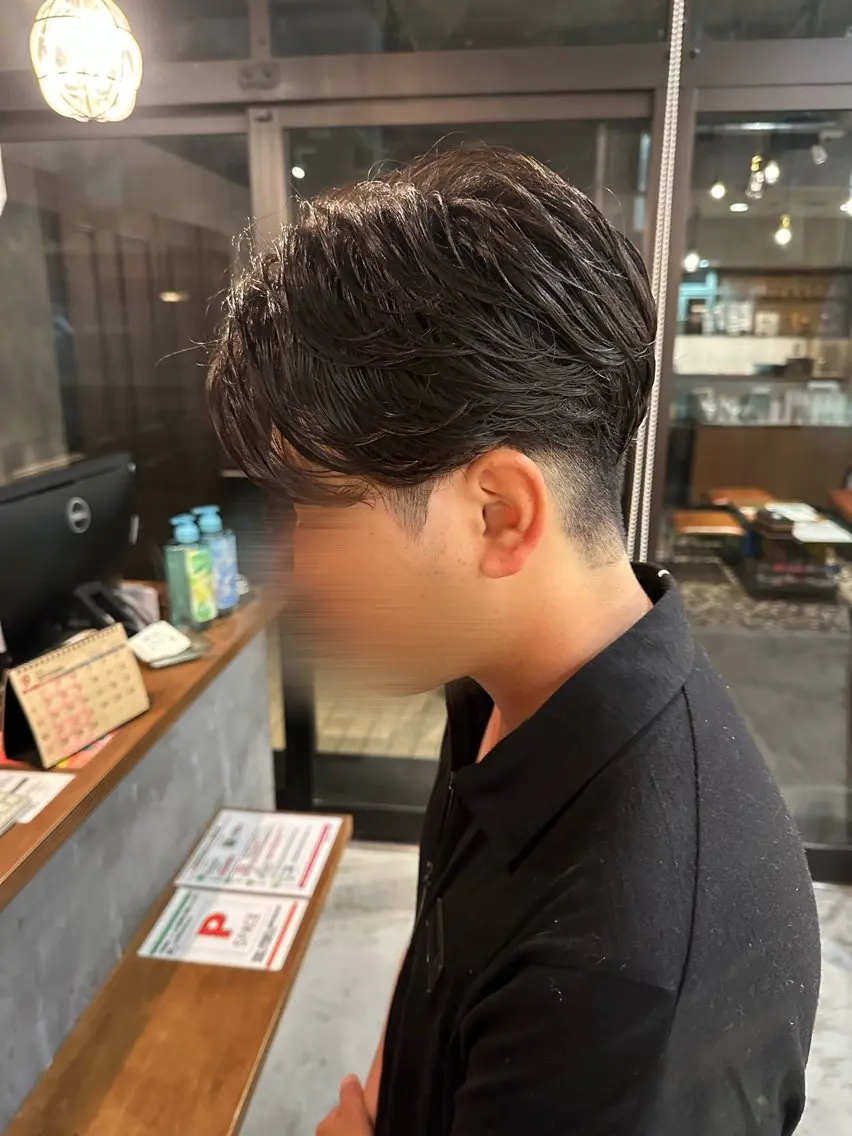 ショート パーマ メンズ メンズパーマ 刈り上げ 似合わせカット ニュアンスパーマ カット 田中 陽菜里のヘアスタイル
