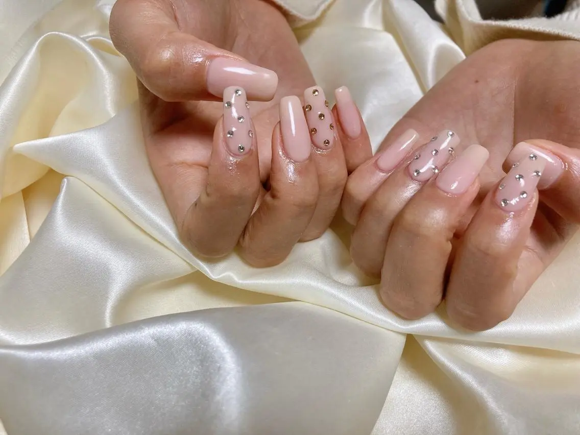 ネイル ストーンネイル kikinail 溝の口のネイルデザイン