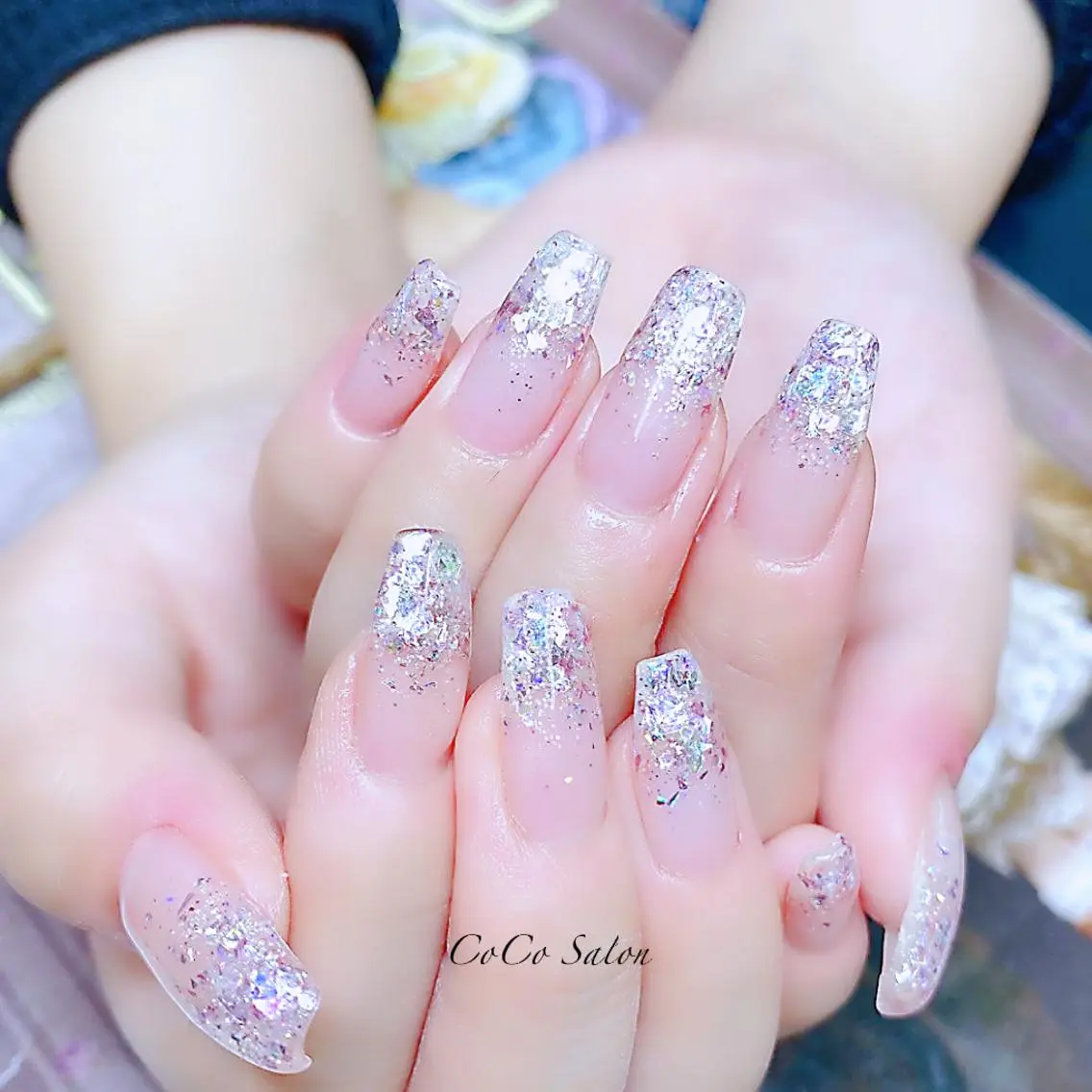 ネイル 長さ出し ジェルネイル グラデーション ホログラムネイル キラキラネイル ハンドネイル CoCoSalon ネイル/まつ毛予約のネイルデザイン