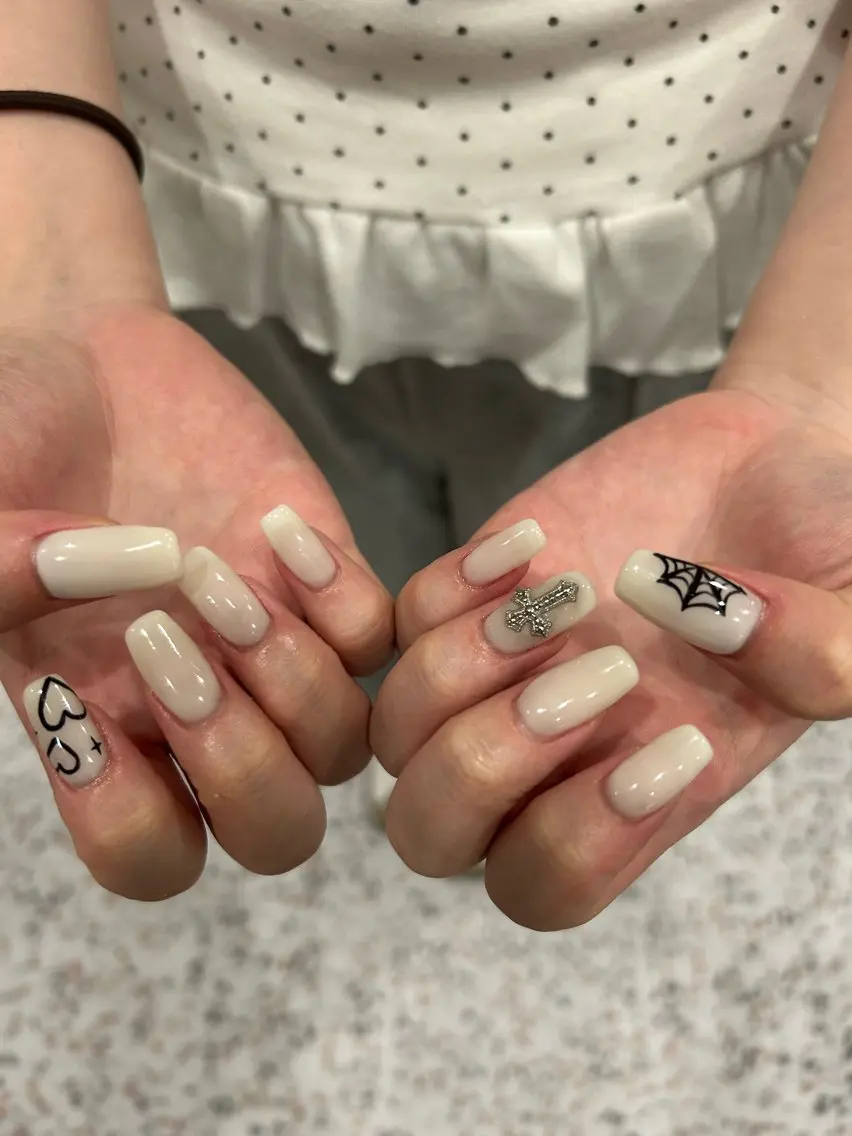 ネイル ハンドネイル 小松 千冬のネイルデザイン