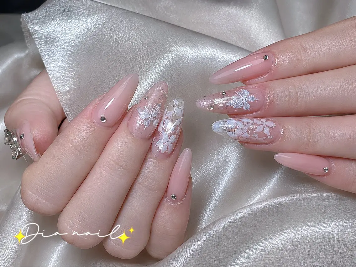 ネイル フットネイル 韓国ネイル レース マグネットネイル ニュアンスネイル ハンドネイル Dia nail サロンのネイルデザイン
