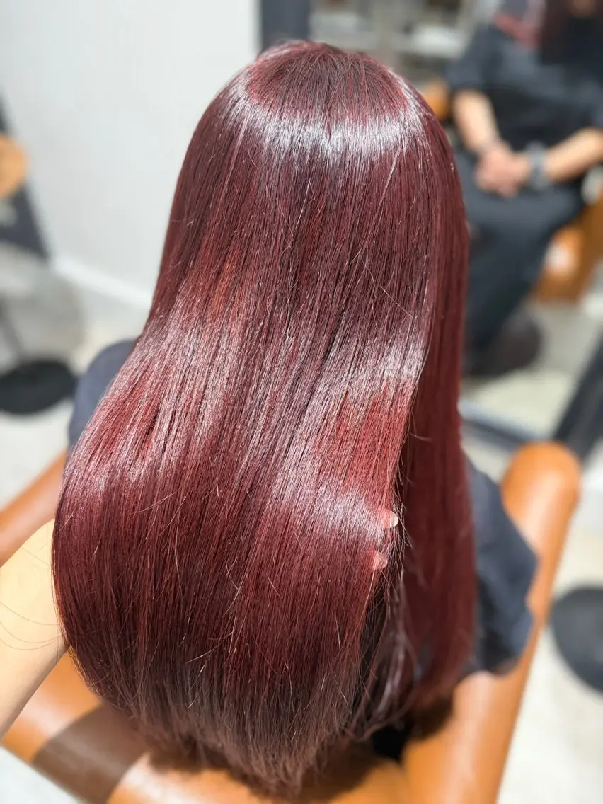 ロング ピンクラベンダー カット ヘアカラー ROOTS ANNAのヘアスタイル