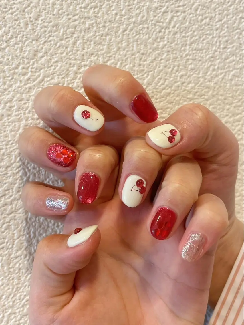 ネイル オーロラネイル フラワーネイル フットネイル フレンチネイル ジェルネイル ハンドネイル mogunail &blowのネイルデザイン