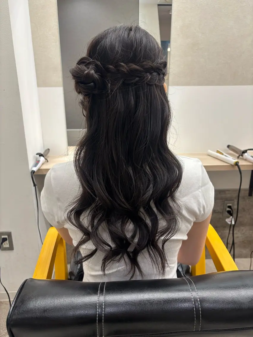 ヘアアレンジ ヘアセット ブリーチなしWカラー ヘアセット菜希のヘアスタイル