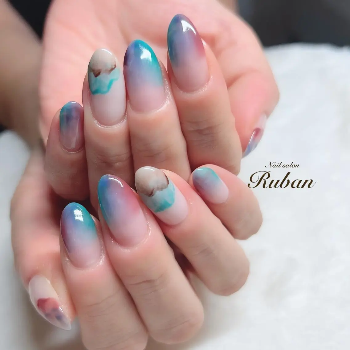 ネイル グラデーション ニュアンスネイル Nail salon Rubanのネイルデザイン